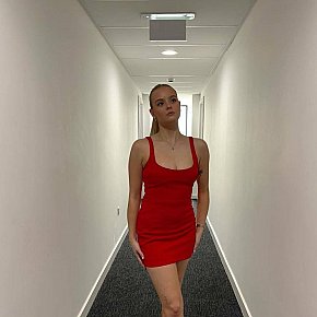 Deani Entièrement Naturelle escort in Copenhagen offers Massage intime services
