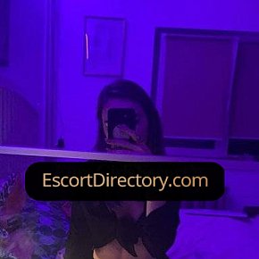 Spicydaise escort in Edmonton offers Sborrata in faccia services