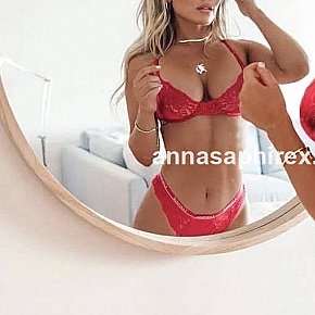 Vanessa escort in London offers Venida en la cara
 services