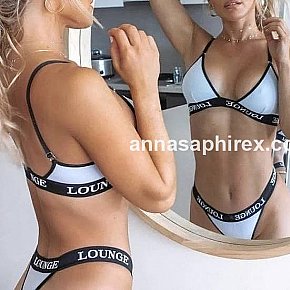 Vanessa escort in London offers Venida en la cara
 services