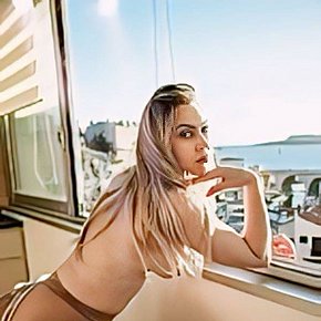 Michelle-Dias-Paty-Girl escort in Charleville-Mézières offers Whirlpool services