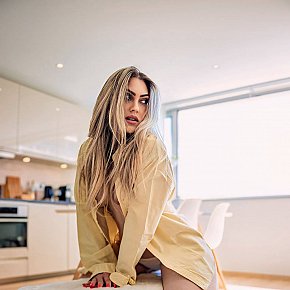 Michelle-Dias-Paty-Girl escort in Charleville-Mézières offers Whirlpool services