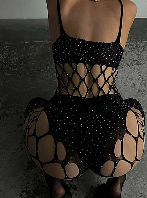 Beverly Gelegentlich escort in Lille offers Küssen bei Sympathie services