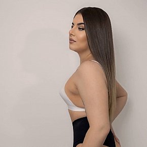 Larissa escort in London offers 69 services