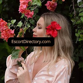 Freya escort in Toronto offers Cum in Mouth services