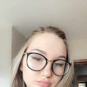 Sexyalexis Completamente Naturale escort in Montreal offers Girlfriend Experience (GFE) services