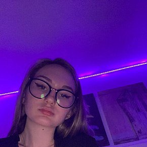 Sexyalexis Completamente Naturale escort in Montreal offers Girlfriend Experience (GFE) services