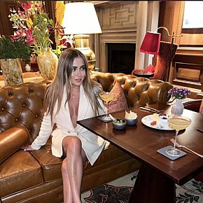 Kira All Natural
 escort in London offers Girlfriend Experience (GFE) services