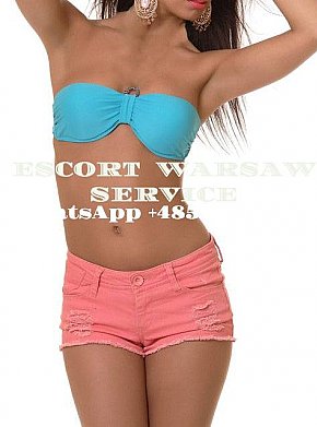 Linda-Escort-Warsaw Piccolina escort in Warsaw offers Extraball services