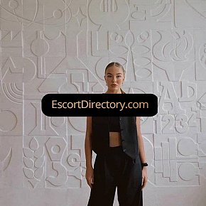 Vivienne Vip Escort escort in  offers Posición 69 services