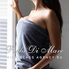 Louise Sin Operar escort in Antwerpen offers Venida en el cuerpo (COB)
 services
