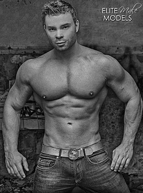 Peter escort in Prague offers Sexe dans différentes positions services