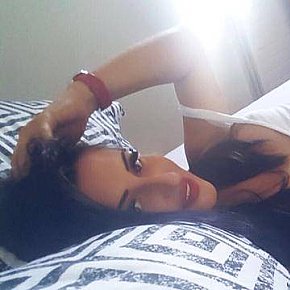 Sahana escort in Kuwait City offers 69 Position services