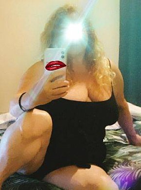 Kamily Tetas Enormes escort in Paris offers Masaje erótico
 services