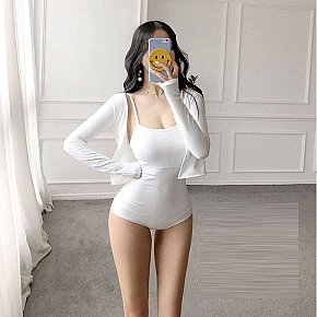 Min-Jee escort in Seoul offers Mamada con condón
 services