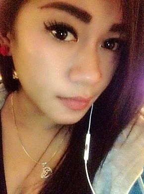 rieva escort in Kuta Bali offers Sexo em diferentes posições services