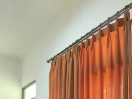 Zee escort in Kuta Bali offers Sărut services