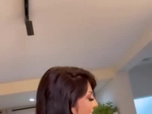 Amanda Vip Escort escort in Dubai offers Girlfriend Experience (GFE) services